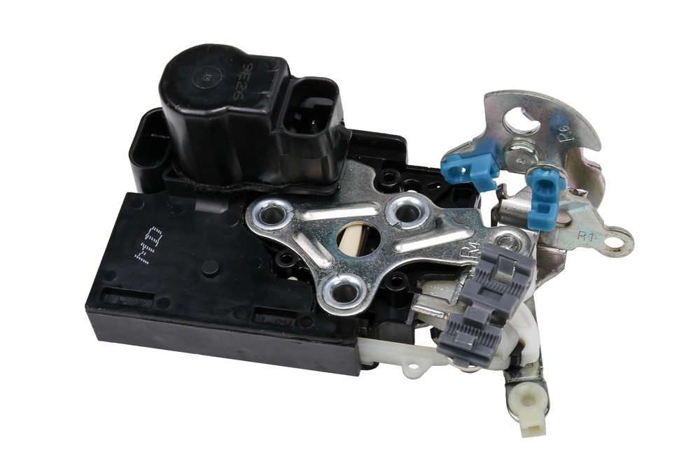 GM Genuine Parts Front Right Door Latch Assembly 96272642 — image 2